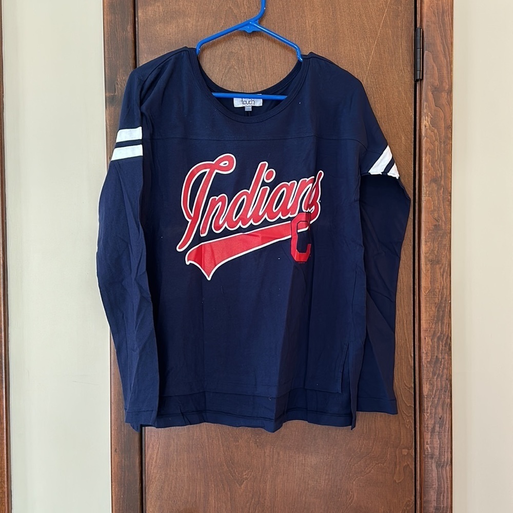 Cleveland Indians size M long sleeve t shirt - Picture 2 of 4